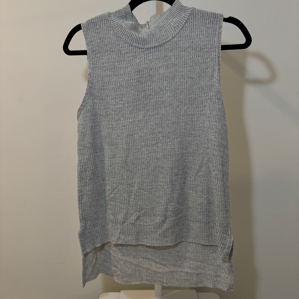 Francesca’s Gray Sleeveless Chic Minimalist Mock Neck Sweater Tunic Size Small